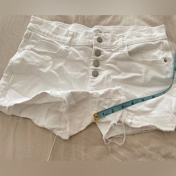 Old Navy Boyfriend White Jean Shorts Size 6 - Picture 5 of 7